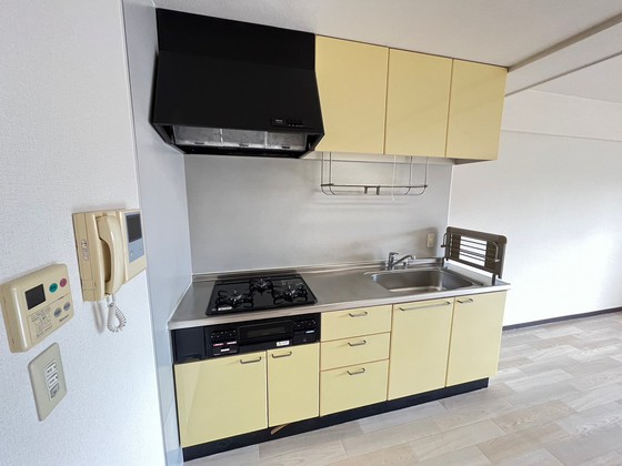 キッチン　※別部屋の写真です