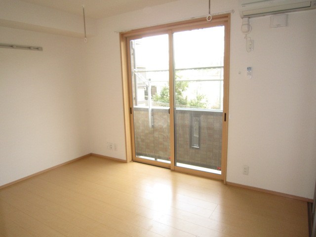 居室・リビング　別室参照