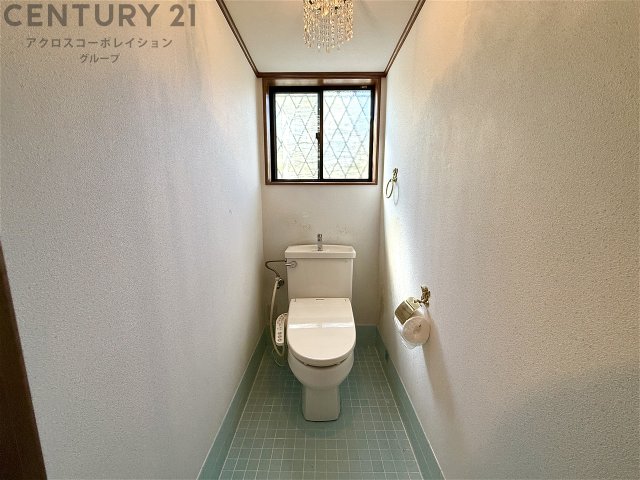 トイレ　トイレに窓があり換気しやすくオススメです！