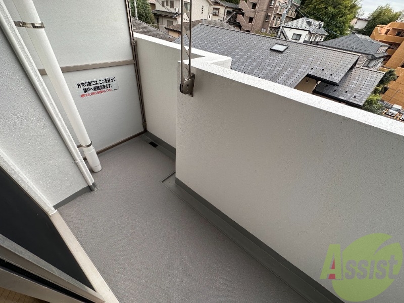 バルコニー　バルコニーがあるので洗濯物は外に干せそうですね～