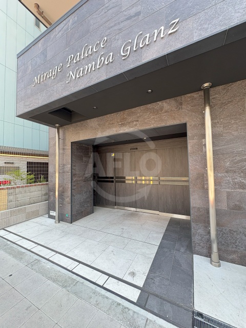 エントランス　ミラージュパレス難波グランツ　エントランス