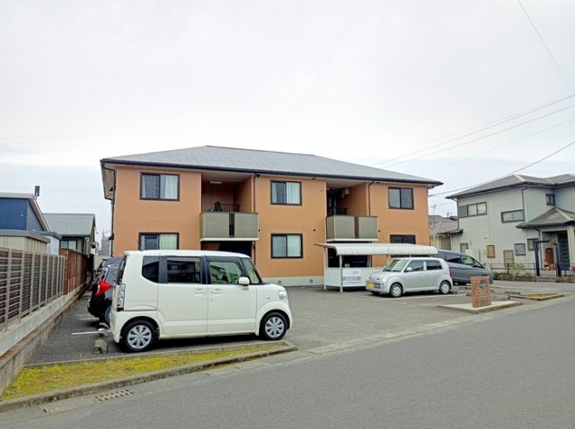 建物外観　3月お申込み限定！！初月家賃も入って初期費用10万ポッキリ！