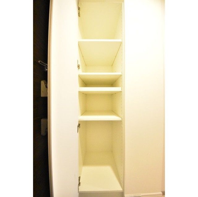 ARTECASA Alivie 綾瀬の玄関写真