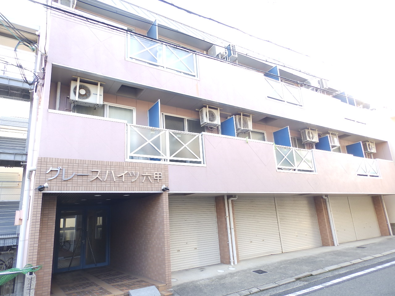 建物外観　学生さんにもオススメのお部屋です