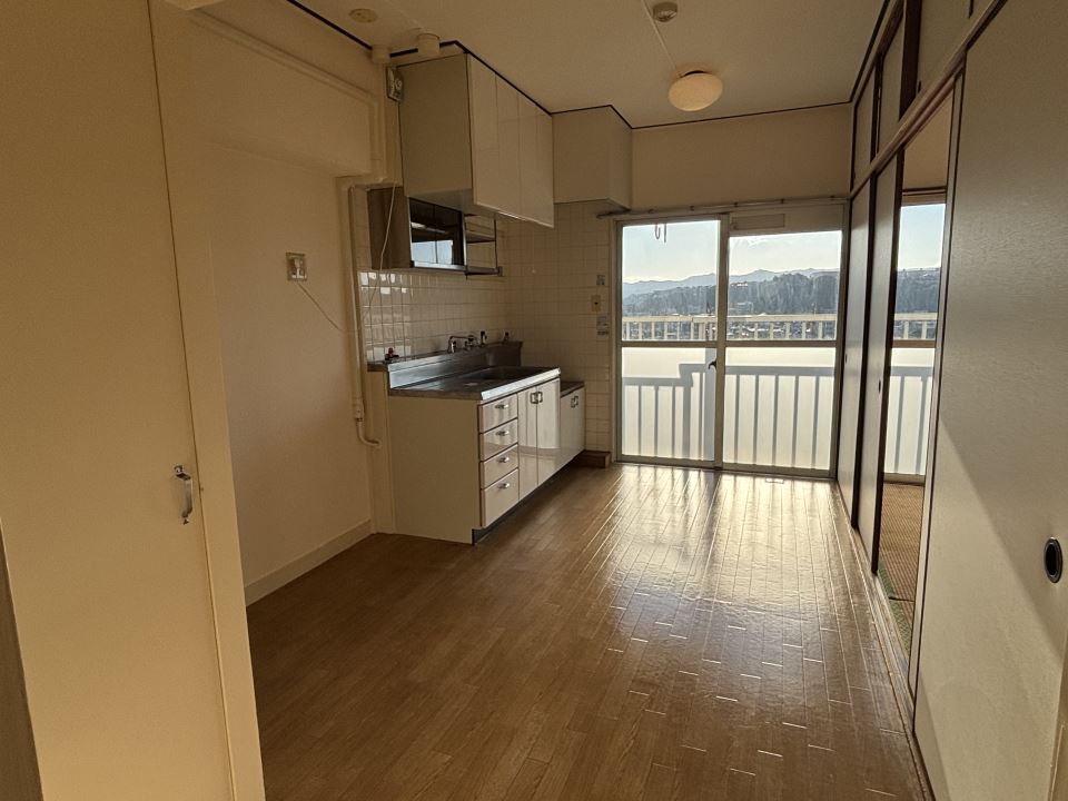 居室・リビング　ＤＫにも収納あります