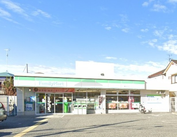 コンビニ　ファミリーマート　豊中本町五丁目（コンビニ）まで378m