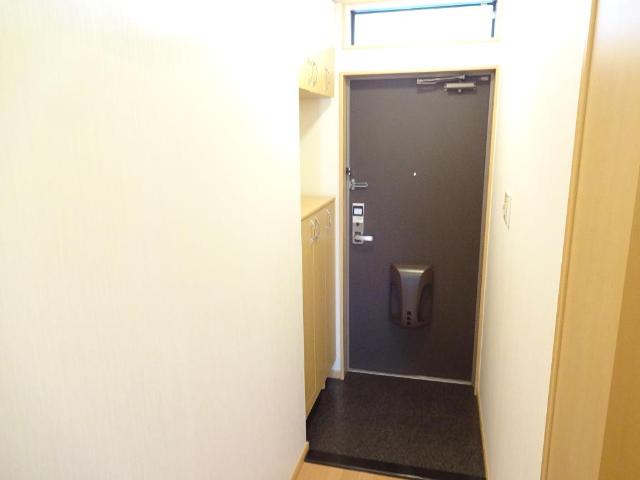 玄関　玄関（イメージ）