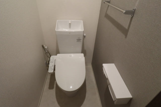 トイレ　他室参照