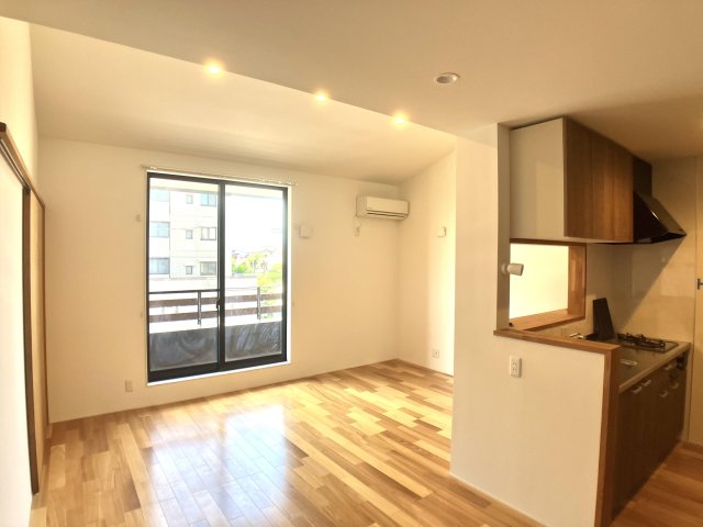 居室・リビング　全室ダウンライトでオシャレ