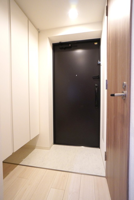 玄関　※写真は同タイプ住戸です。