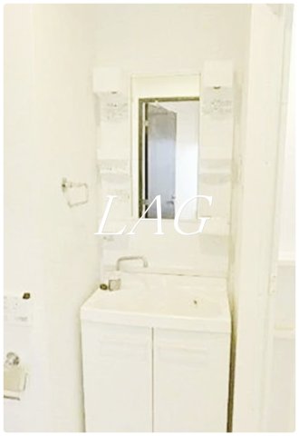 洗面設備　独立洗面台です。