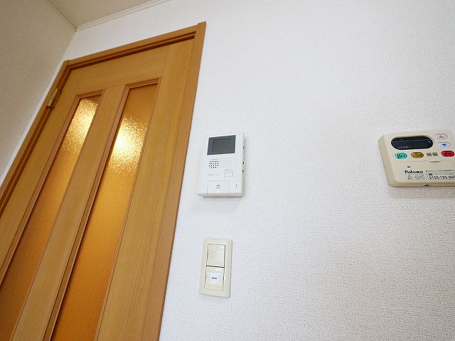 セキュリティ　モニター付きインターホーン