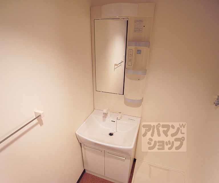 洗面設備　シャンプードレッサーです。