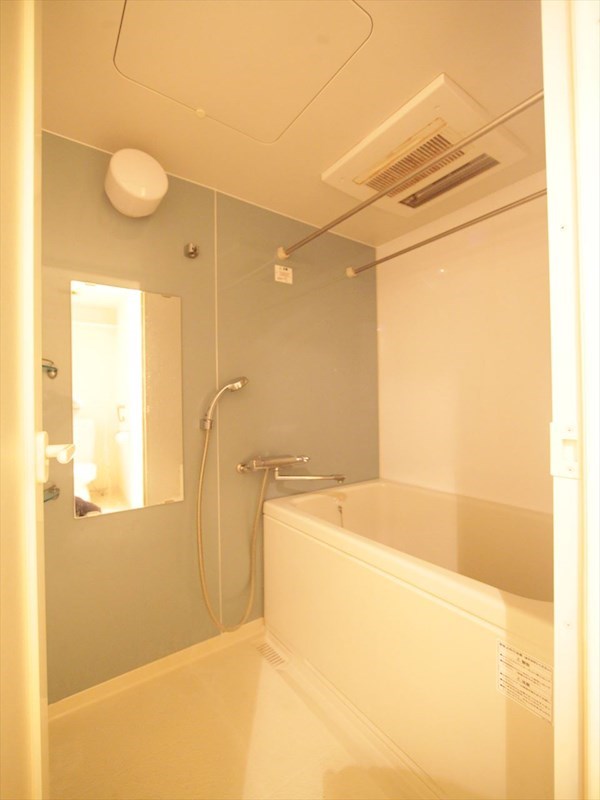 バス・シャワールーム　バスルーム　浴室暖房乾燥機付き