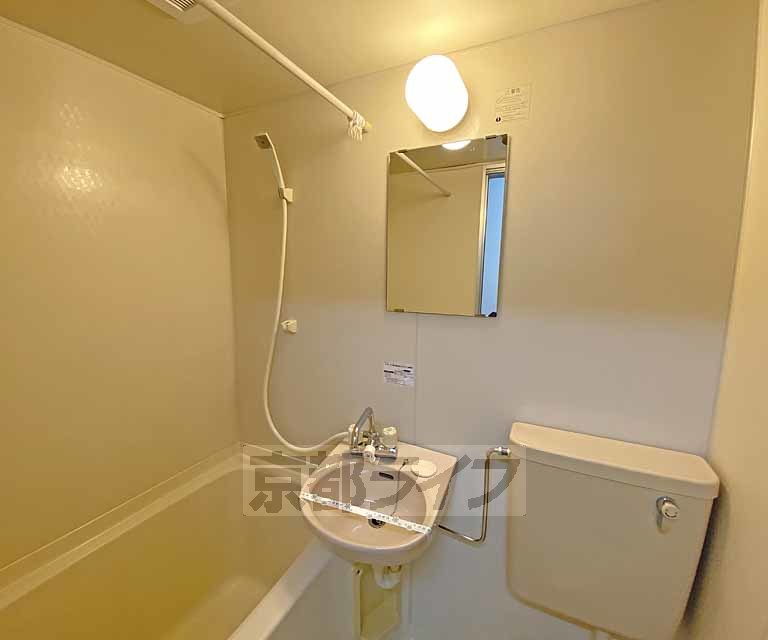 洗面設備　ユニットバスの洗面です。