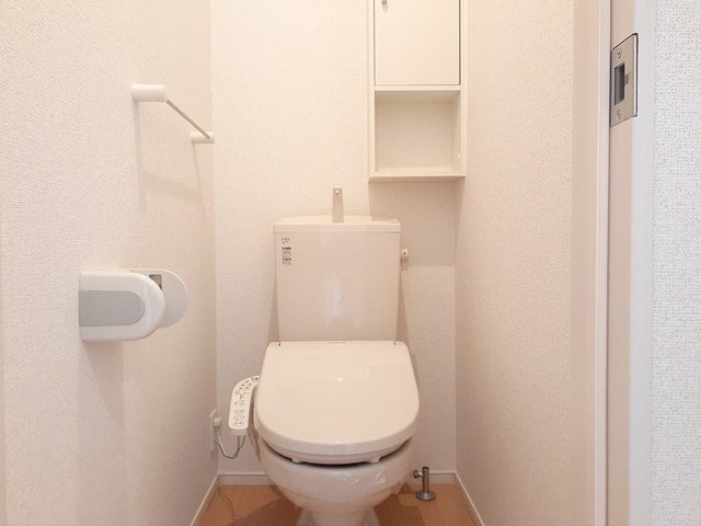 トイレ　コンパクトで使いやすいトイレです