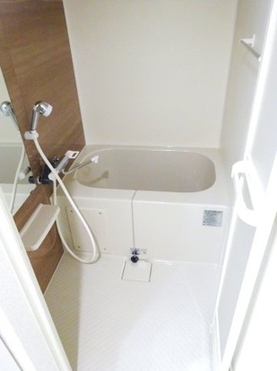 バス・シャワールーム　日々の疲れを癒すお風呂です♪