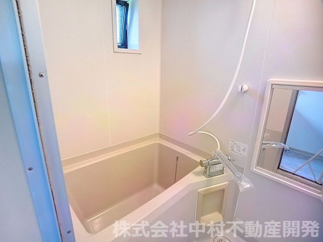 バス・シャワールーム　※同タイプの部屋写真です