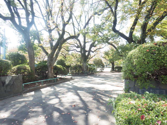 公園　鷹匠公園（公園）まで724m