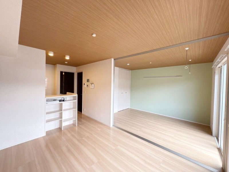 居室・リビング　図面と現状に相違がある場合には現状を優先