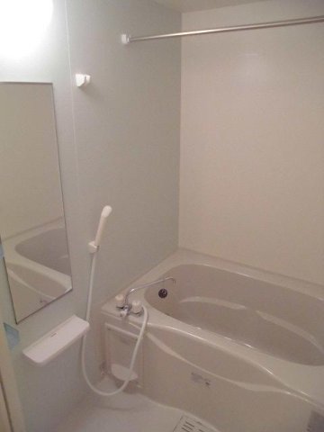 バス・シャワールーム　お風呂で日々の疲れを落としましょう