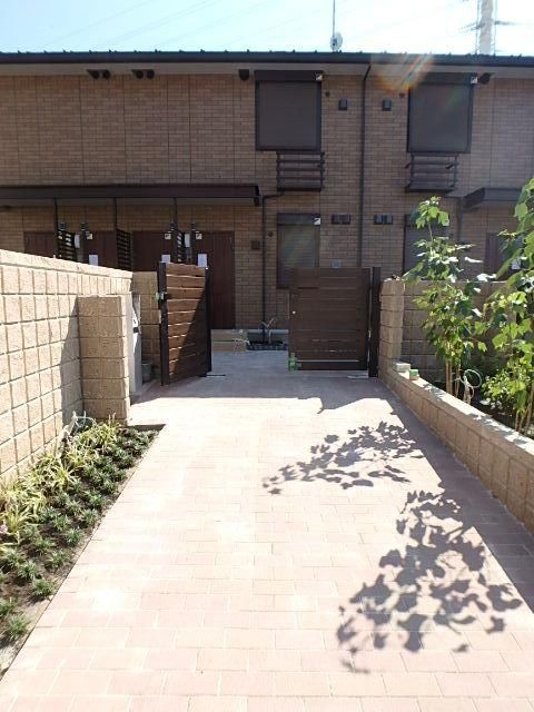 エントランス　エントランス