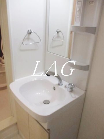 洗面設備　洗面台です。