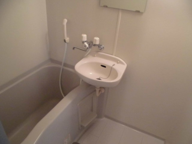 バス・シャワールーム　バストイレセパレートタイプでオススメ♪