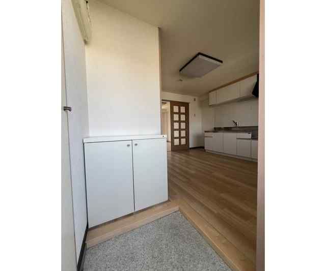 玄関　別部屋参考写真です