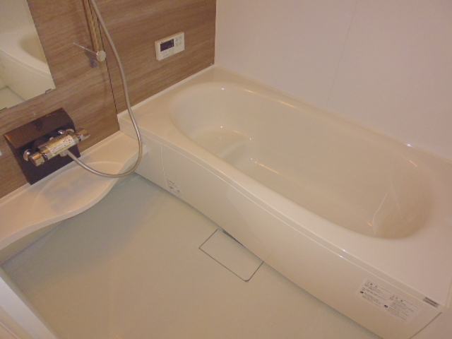 バス・シャワールーム　一坪風呂