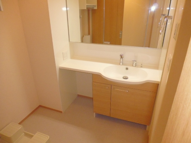 洗面設備　洗髪洗面化粧台