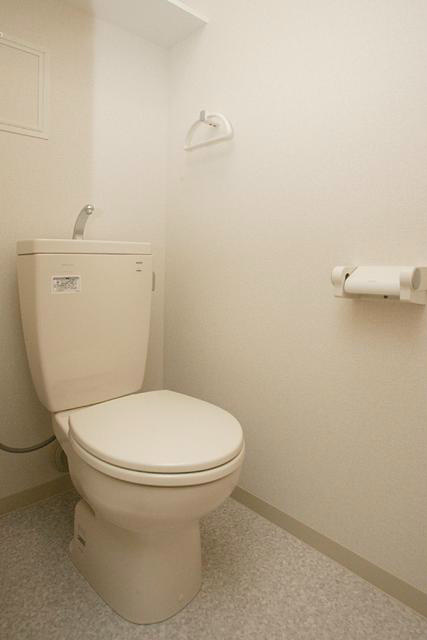 トイレ　★弊社の仲介手数料は全物件、賃料の半額＋税です★