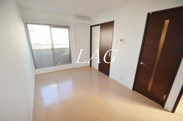 居室・リビング　洋室のお部屋です。