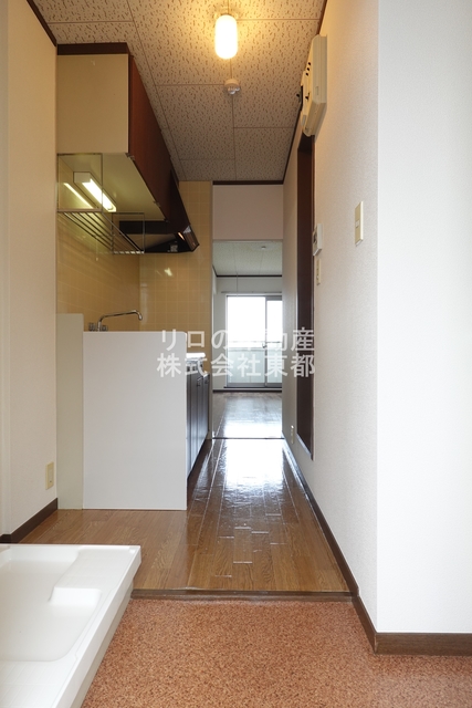 玄関　写真は３０９号室参考