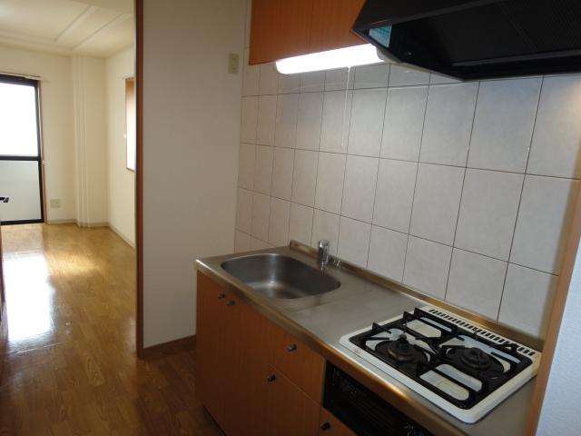 キッチン　キッチン（左右反転）（イメージ）