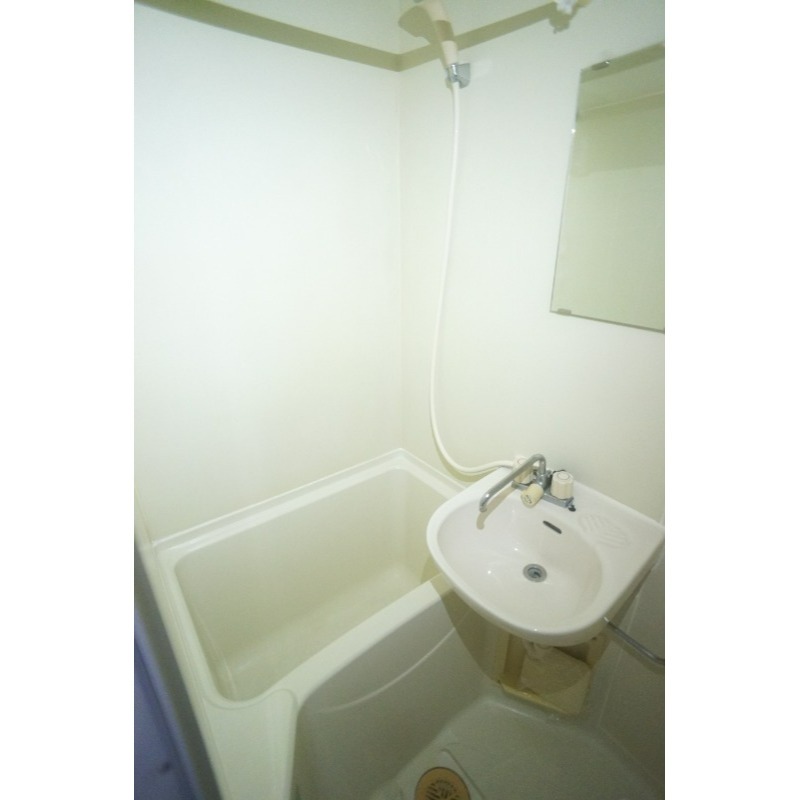 バス・シャワールーム　洗面台つきお風呂♪※別部屋参照現況優先