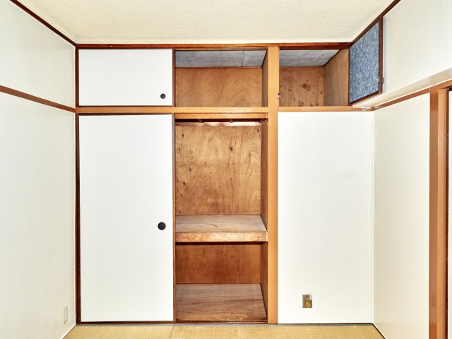 収納　押入と天袋