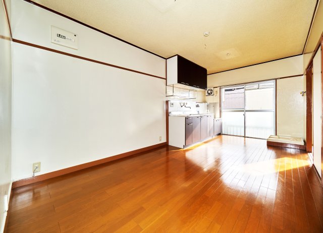 居室・リビング　9帖DK