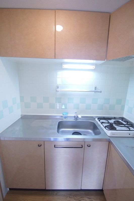 キッチン　※同タイプ別号室写真