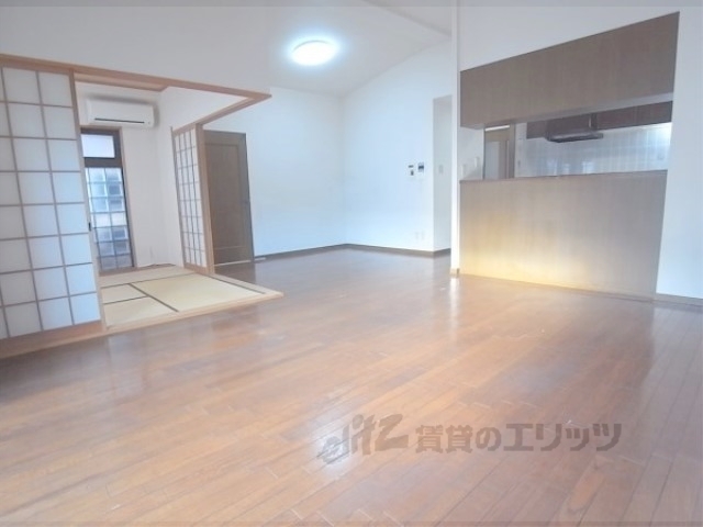 居室・リビング　居室