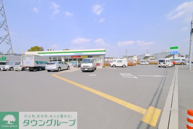 コンビニ　ファミリーマート川越今成店（コンビニ）まで280m