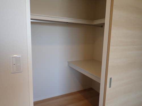 収納　ウォークインクローゼット