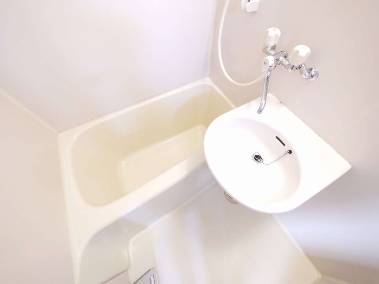 バス・シャワールーム　きれいなお風呂です