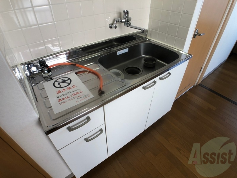 キッチン　キッチンはスペースも広々していて使いやすそうですよ！