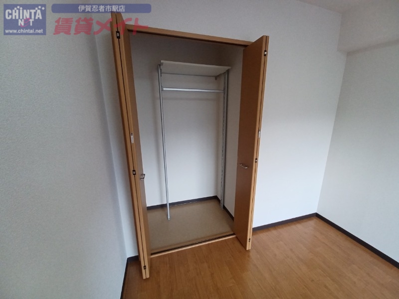収納　別部屋参考写真となります。