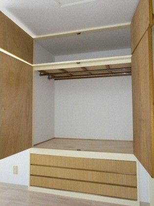 収納　※写真は別号室です。