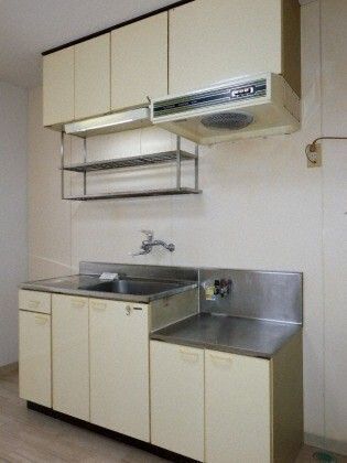 キッチン　※写真は別号室です。