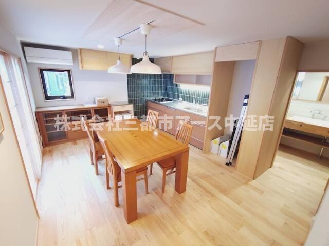 居室・リビング　大田区南馬込四丁目戸建　は三都市アース中延店へお任せください