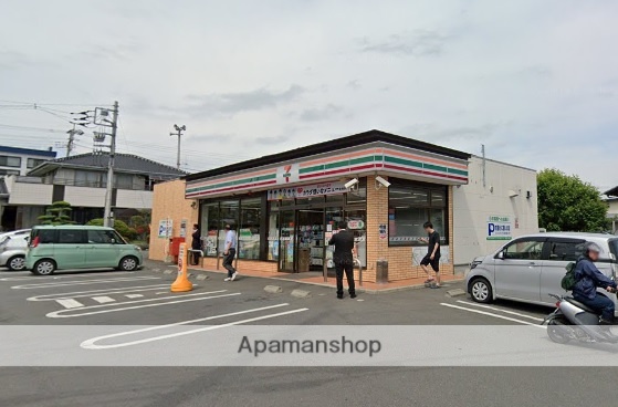 コンビニ　セブンイレブン（コンビニ）まで299m