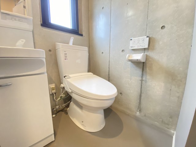 トイレ　落ち着いたトイレです